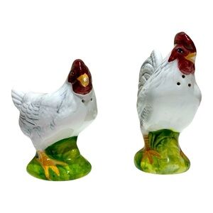 Vintage Ceramic Hen & Rooster Salt and Pepper Shaker Set